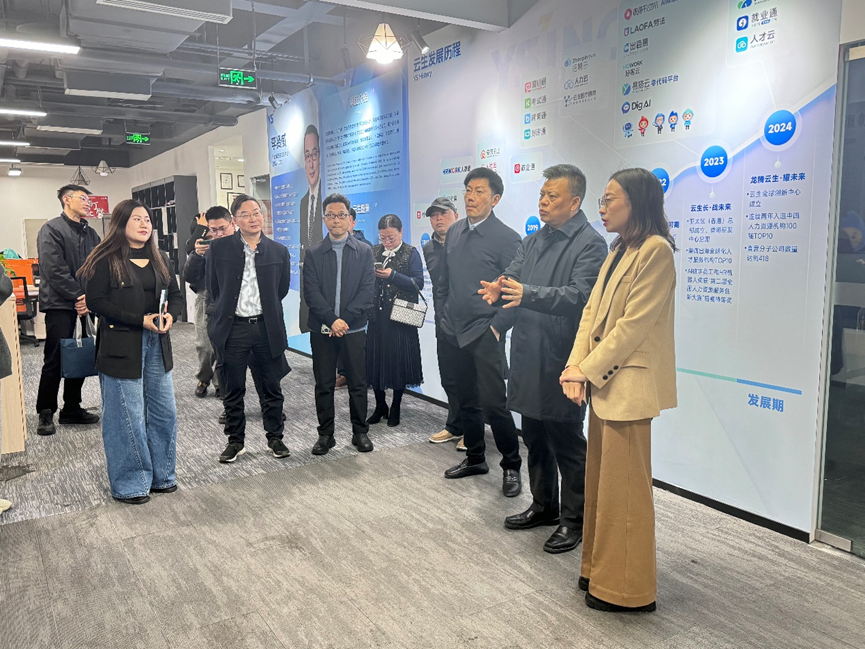 成都市青羊区委副书记冯胜一行莅临z6尊龙官方网站集团四川公司调研走访